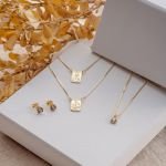 conjunto colae e brincos